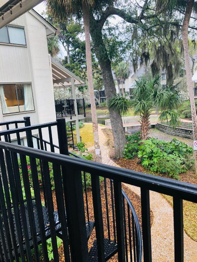 Springwood Villas With Pool Excess Half A Mile From Beach ヒルトンヘッドアイランド エクステリア 写真