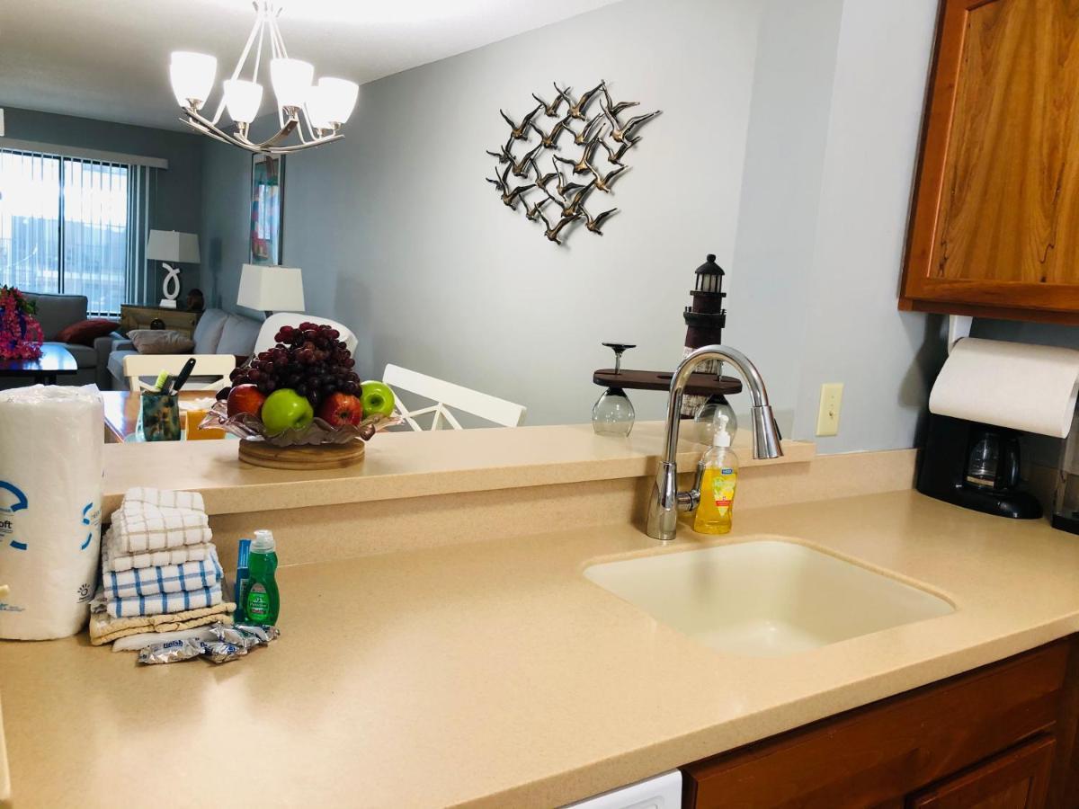 Springwood Villas With Pool Excess Half A Mile From Beach ヒルトンヘッドアイランド エクステリア 写真