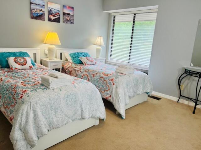 Springwood Villas With Pool Excess Half A Mile From Beach ヒルトンヘッドアイランド エクステリア 写真